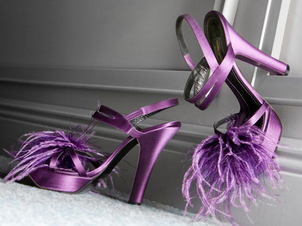 PURPLE_SHOES
